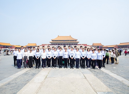 开云官方在线入口-开云（中国）
组织开展走进故宫博物院活动
